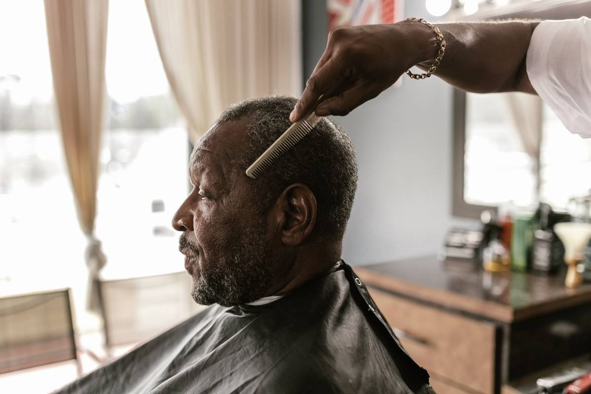 Why Your Beard Deserves a Rosewood Beard Comb (And Why You’re Probably Using the Wrong One)